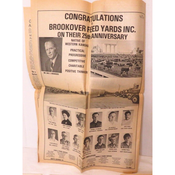 Vintage 70s Kansas State & Las Vegas Lot of Postcards Photos Magazines Newspaper - Picture 4 of 16